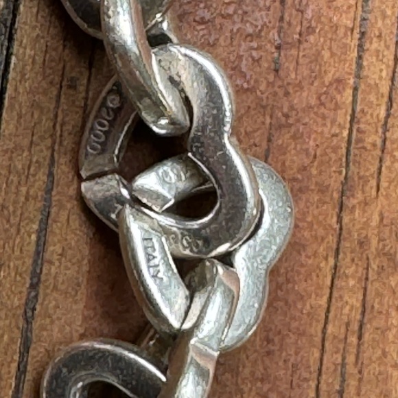 Tiffany & Co. 2000 Interlocking Gold Silver Hearts Retired Authentic Bracelet - Picture 9 of 15